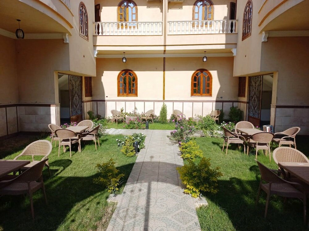 Фото Mikhaila Guest House