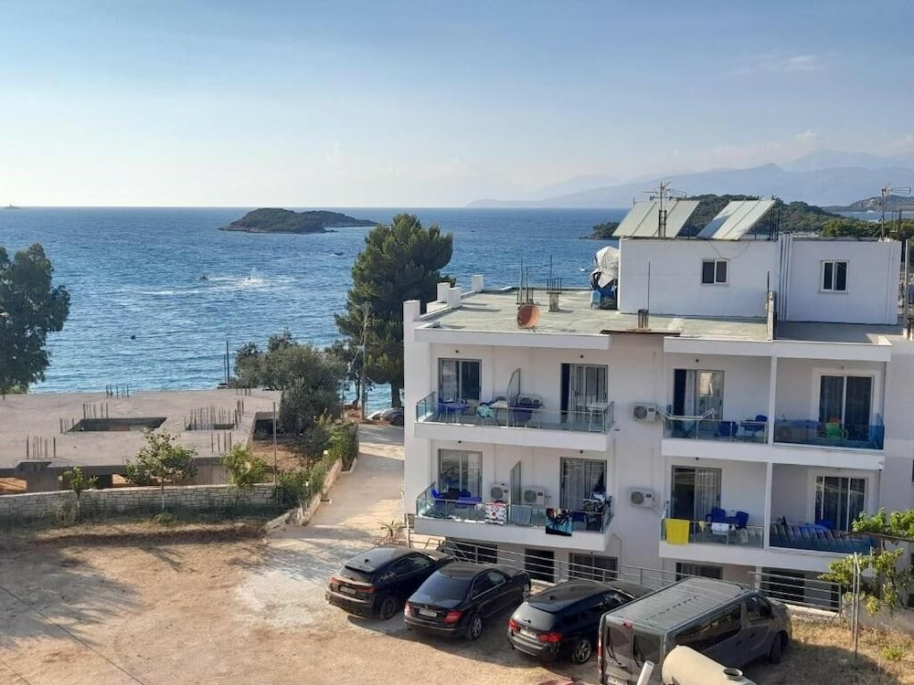 Фото Esmerald Hotel