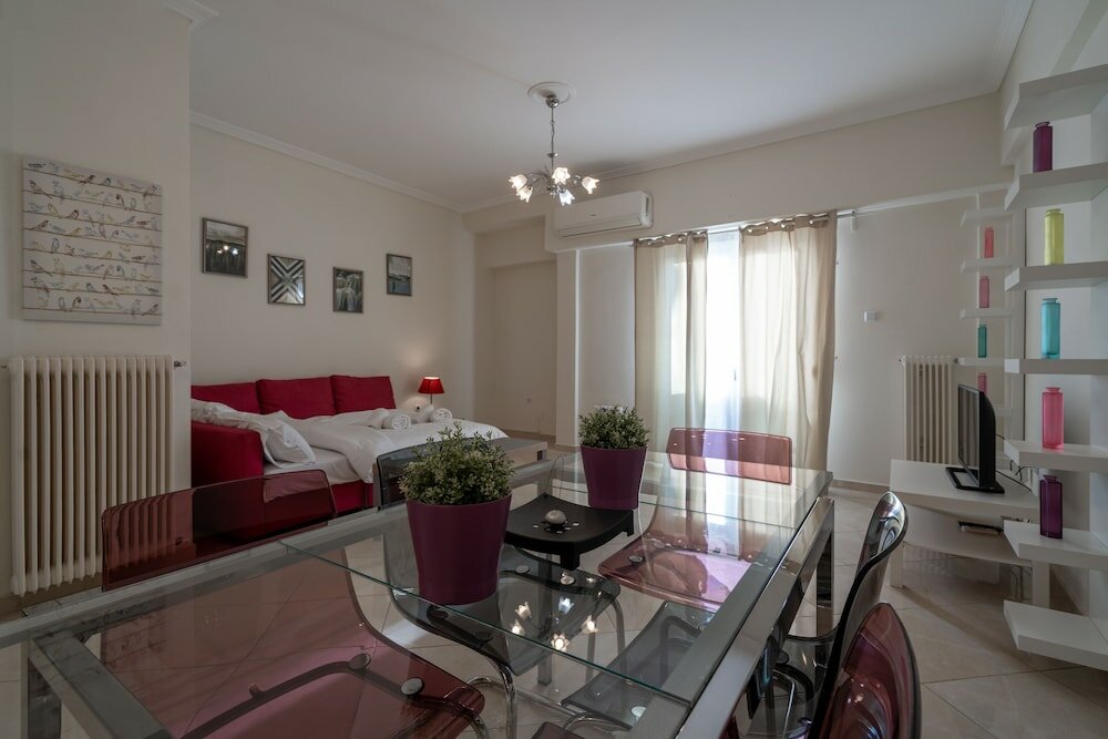 Фото Fotomara sunny and colourful apartment