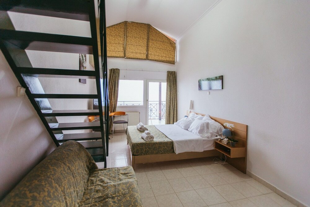 Фото Happy Days Hotel Christina