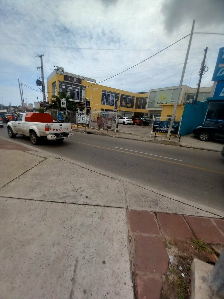 Shopping mall Glory Center, Loanda, photo