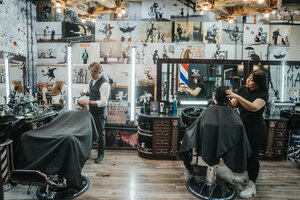 Banksy (Krasnaya ulitsa, 230), barber shop