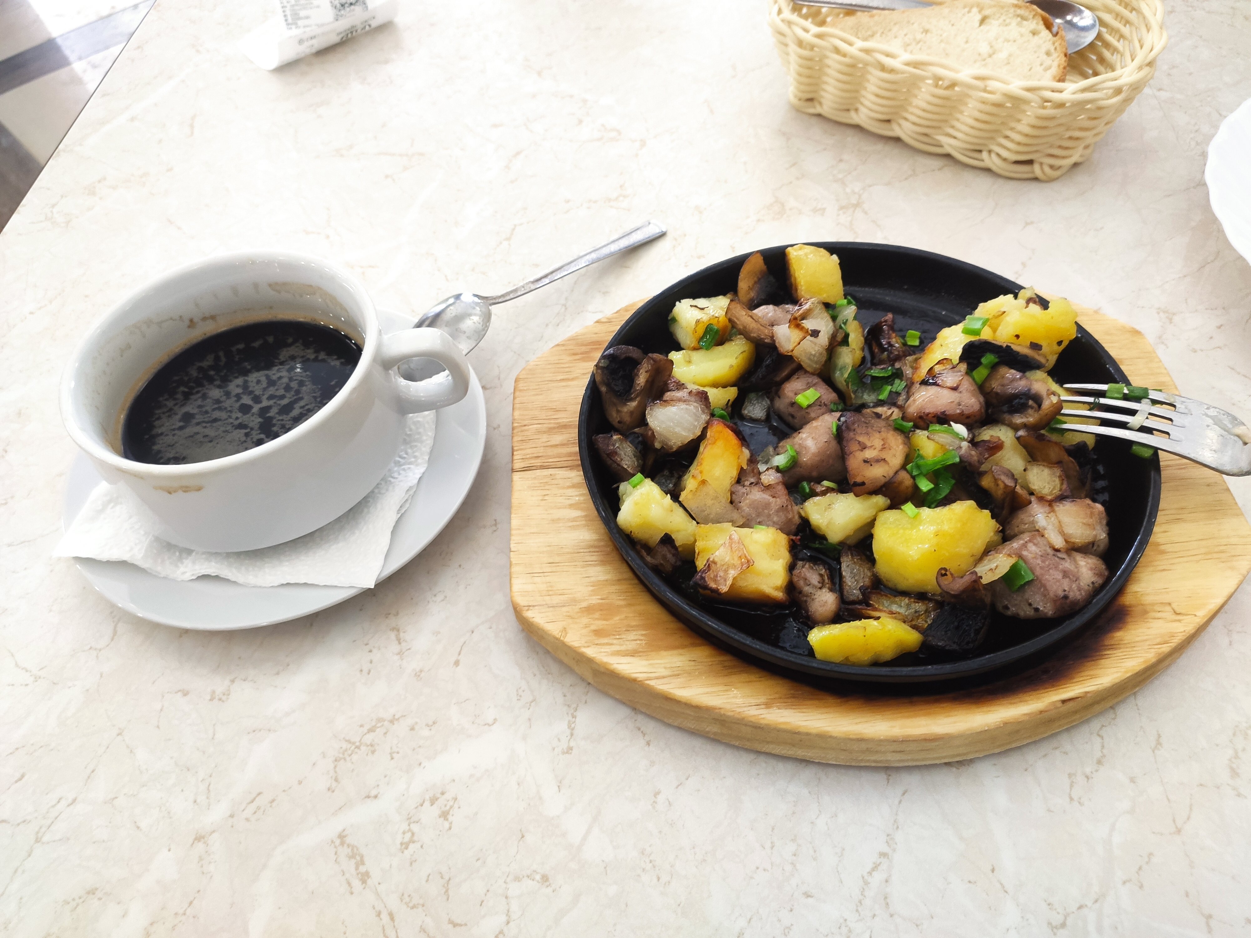 Фото Сутэро