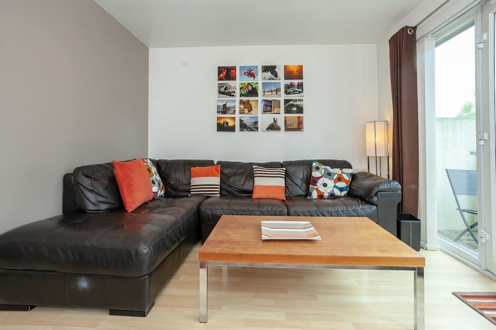 Фото Lakeside view - Manchester townhouse