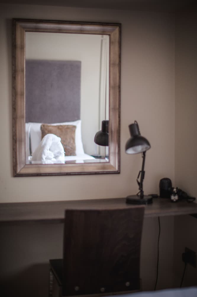 Фото 50 Bootham Crescent