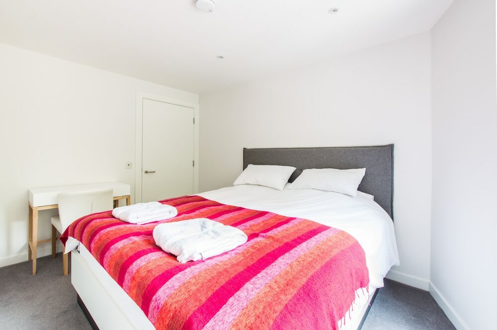 Фото Luxury 1 Bed Castle View Apartment