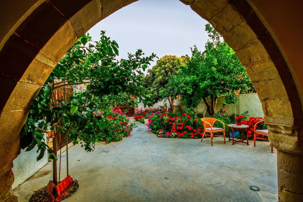 Фото Estia Gaia Cottage