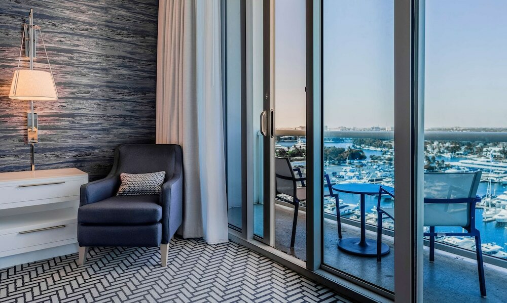 Фото Hotel Maren Fort Lauderdale Beach, Curio Collection by Hilton