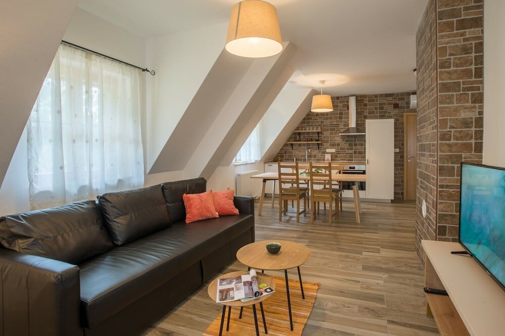 Фото The Starlings Apartments