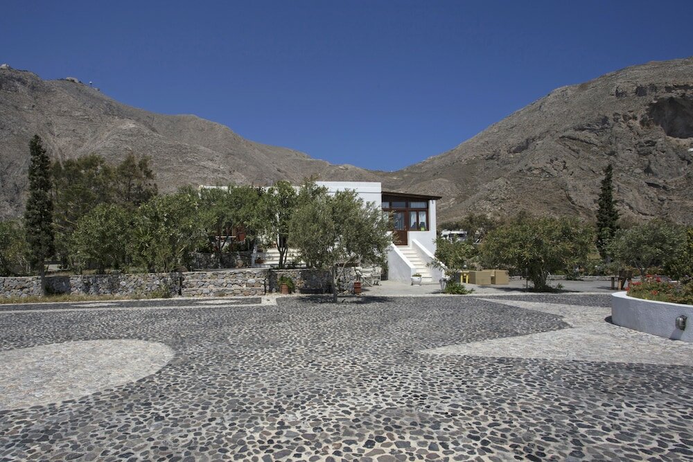 Фото The Birds Villa included Car rental