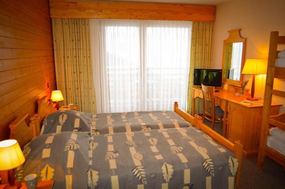 Фото Hotel des Masques