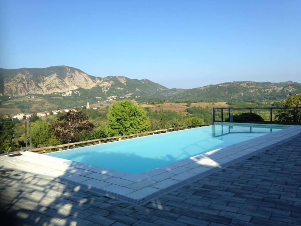 Фото Foresteria La Merlina