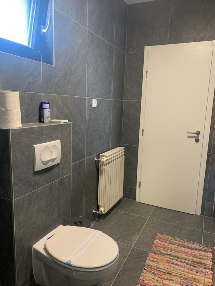 Фото Filipovic rent a car & apartments