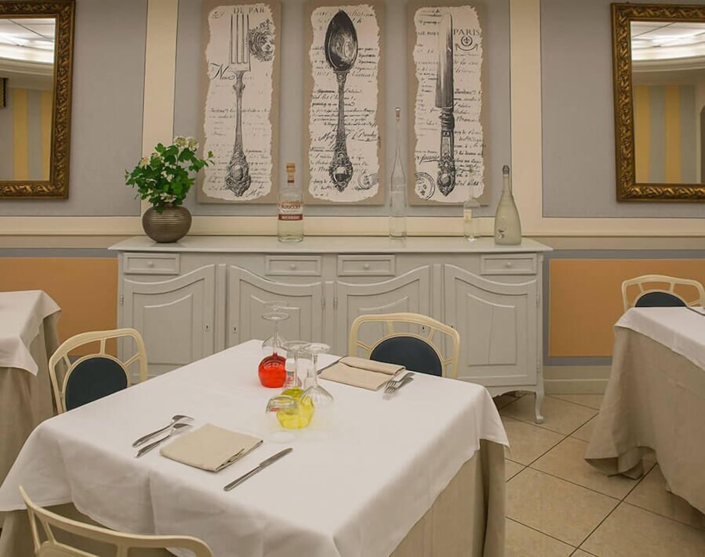 Фото La Sosta Hotel