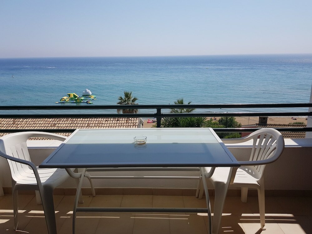 Фото Menigos A2no. 87 Seaview 2 Bedroom