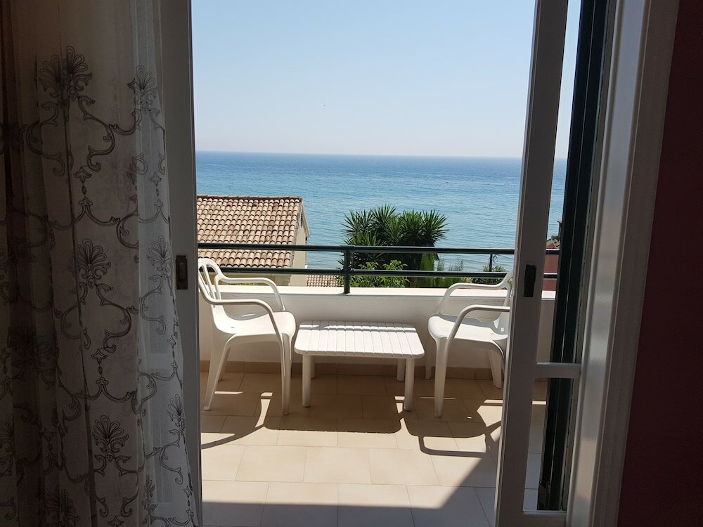 Фото Menigos A2no. 87 Seaview 2 Bedroom