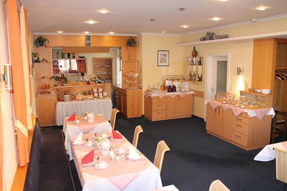 Фото Hotel Adlerhof