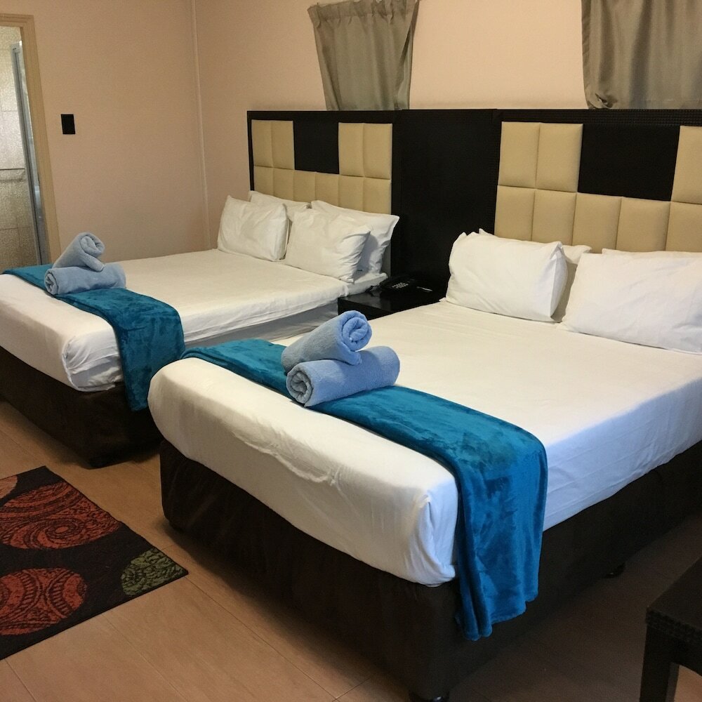 Фото Al Hamra Hotel