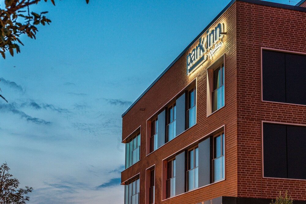 Фото Park Inn by Radisson Wismar