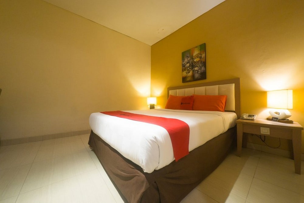 Фото RedDoorz Plus near Universitas Negeri Makassar 2