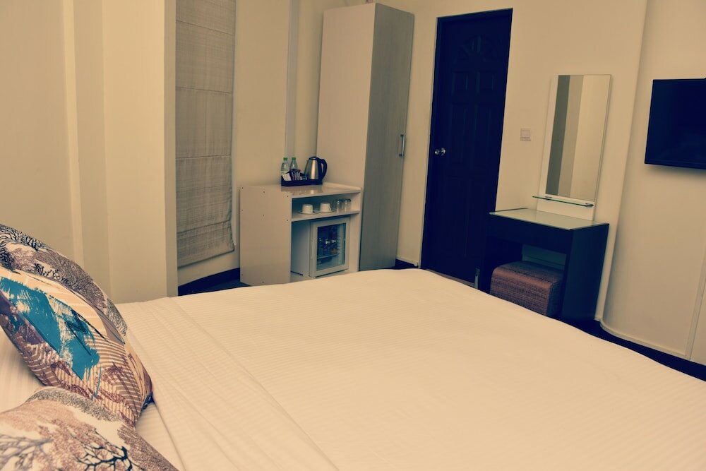 Фото Local Escape Boutique