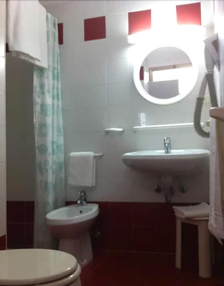 Фото Hotel Villa Mirella