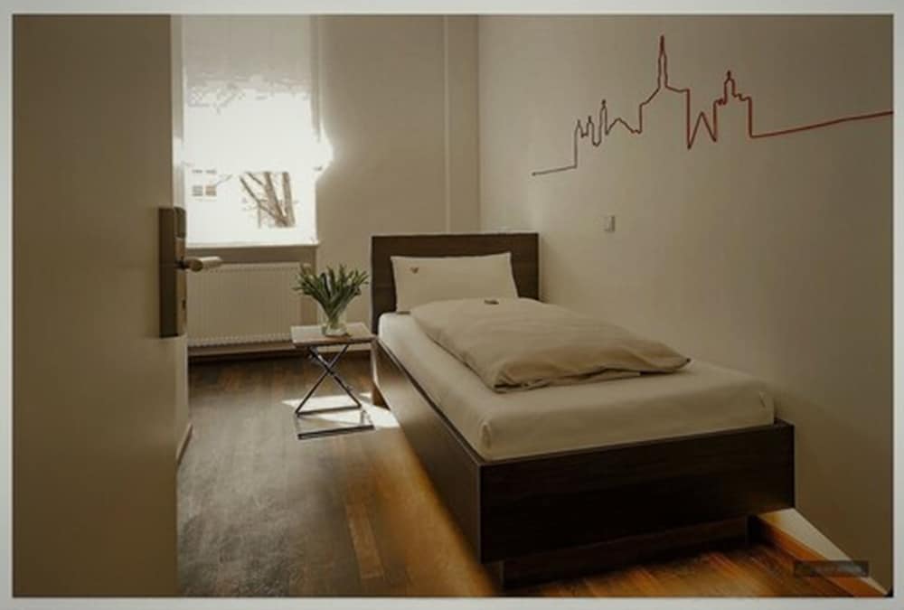 Фото SevenDays Hotel BoardingHouse