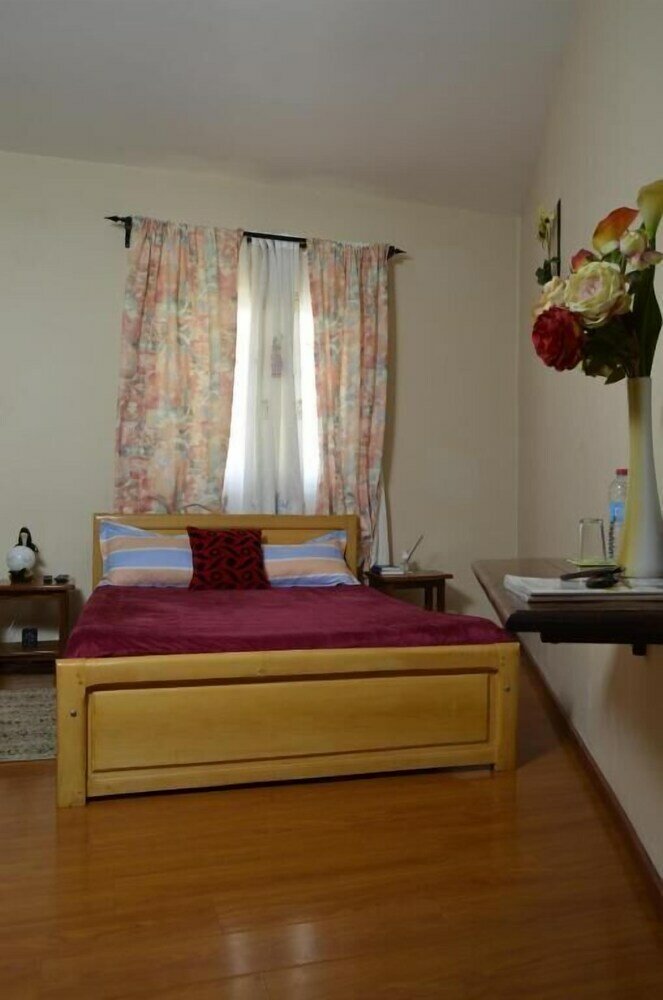 Фото Vannie Hotel