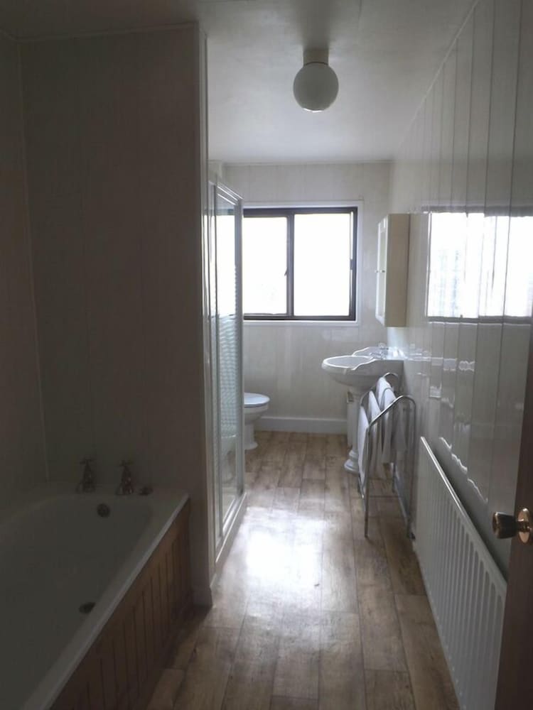 Фото Kingsmills Cottages Cookstown