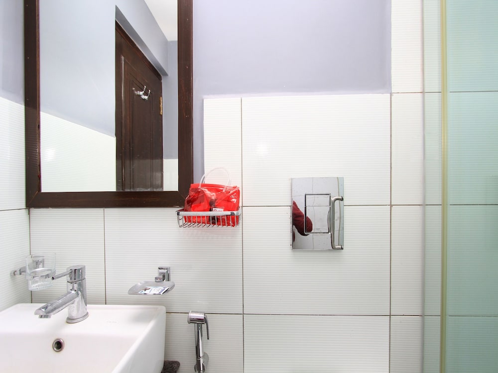 Фото Oyo 7924 Home Stay Little Lilly Guest Suites