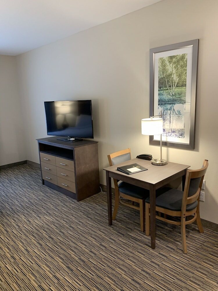 Фото GrandStay Hotel & Suites Spicer