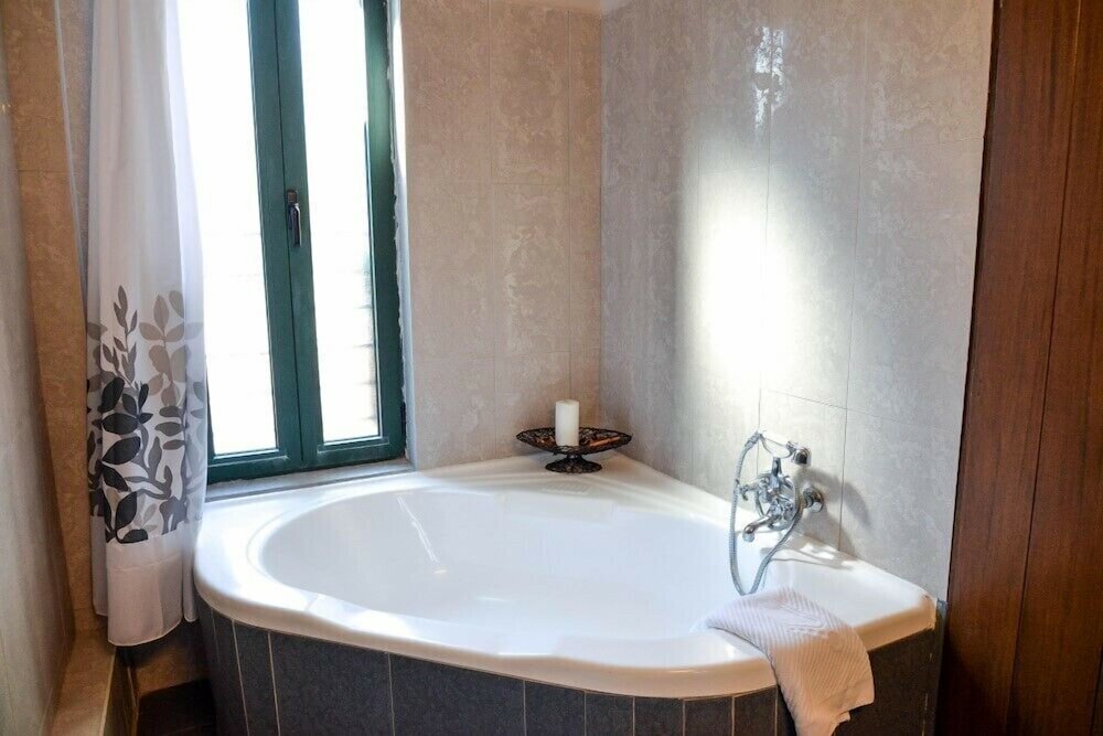 Фото Vathyskia Guesthouse