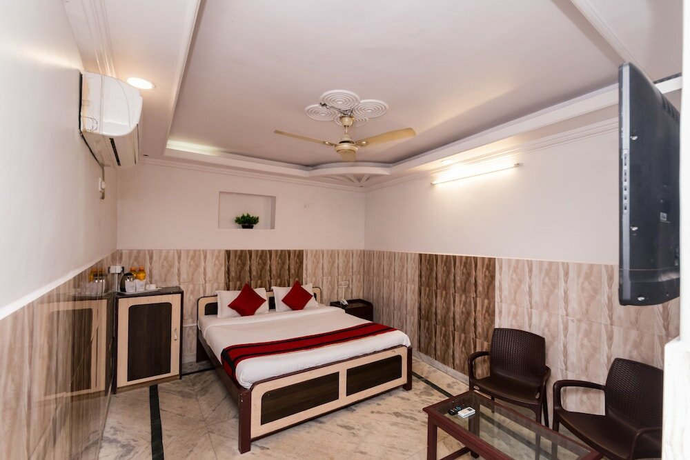 Фото Oyo 4144 The Banquet