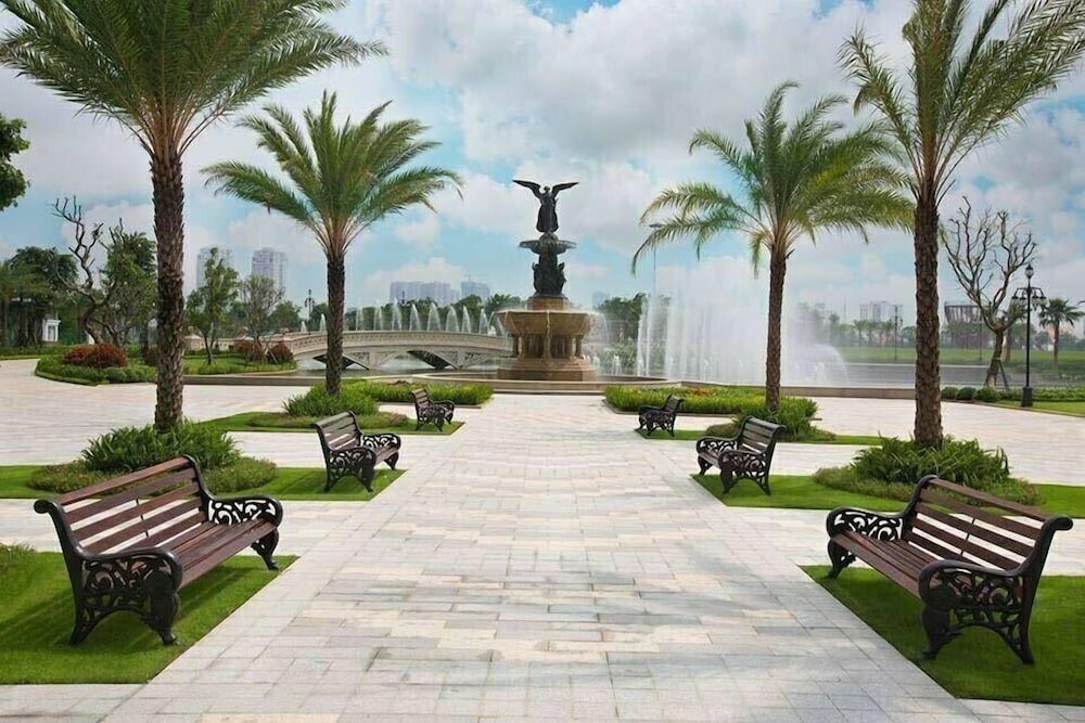 Фото The Berry Vinhomes Luxury Apartments