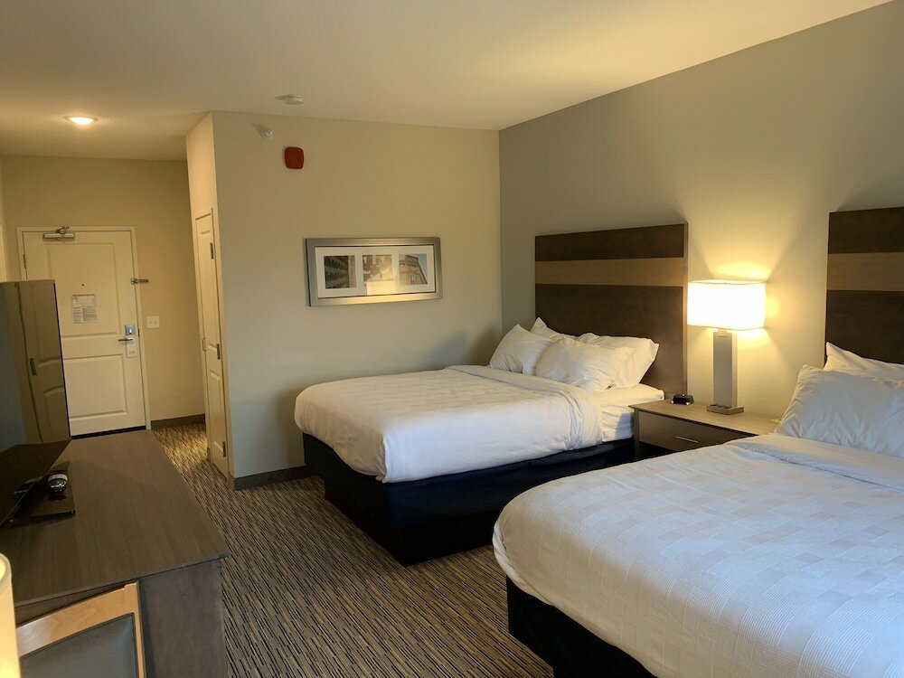 Фото GrandStay Hotel & Suites Spicer