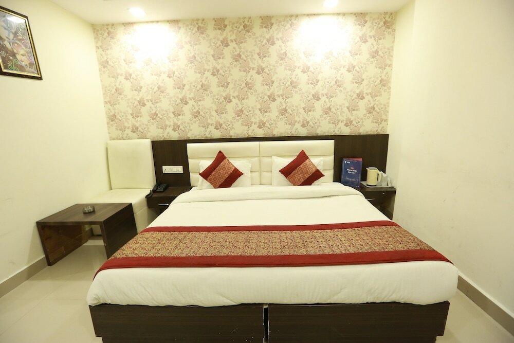 Фото Oyo 7473 Krishna Galaxy