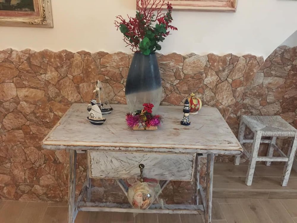 Фото Dimora Luxori Santa Lucia Apartments