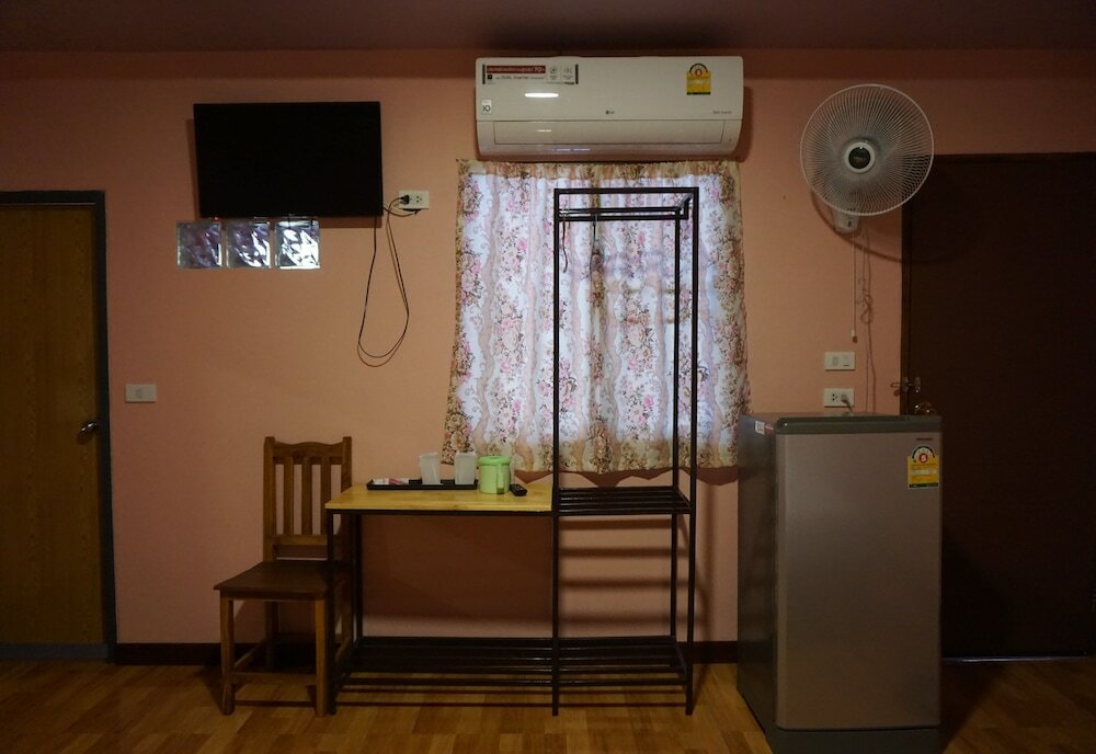 Фото Lampang Bouteak Resort