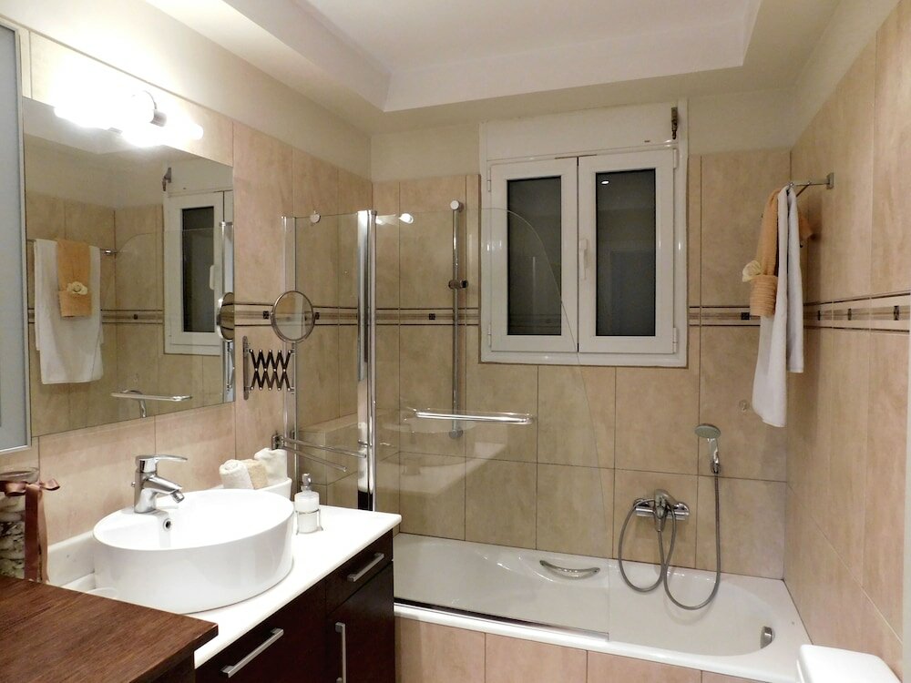 Фото Helen's Villa