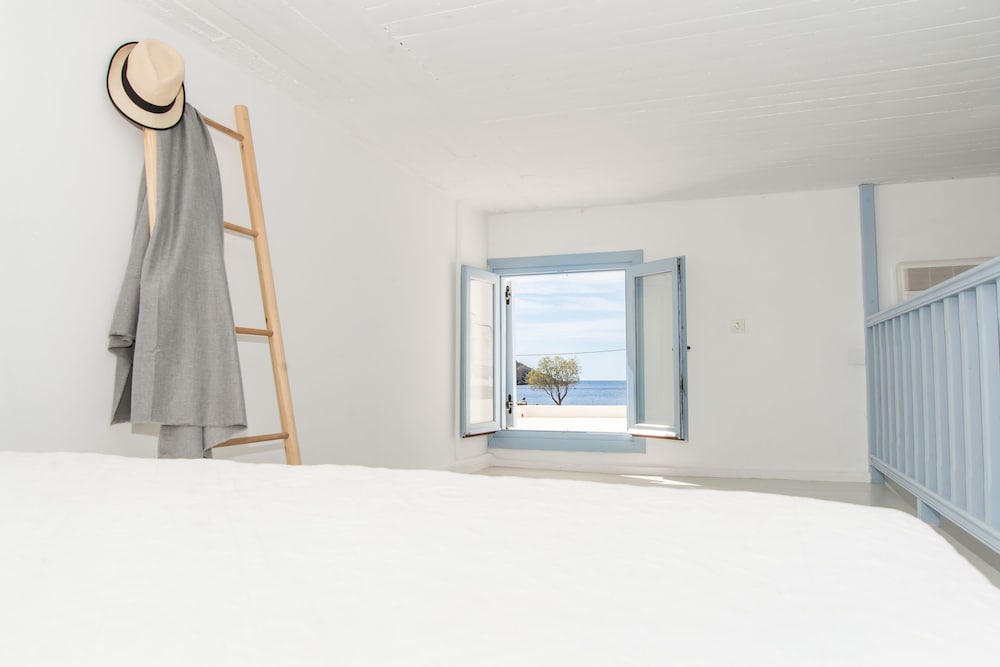 Фото Rafaela Apartments