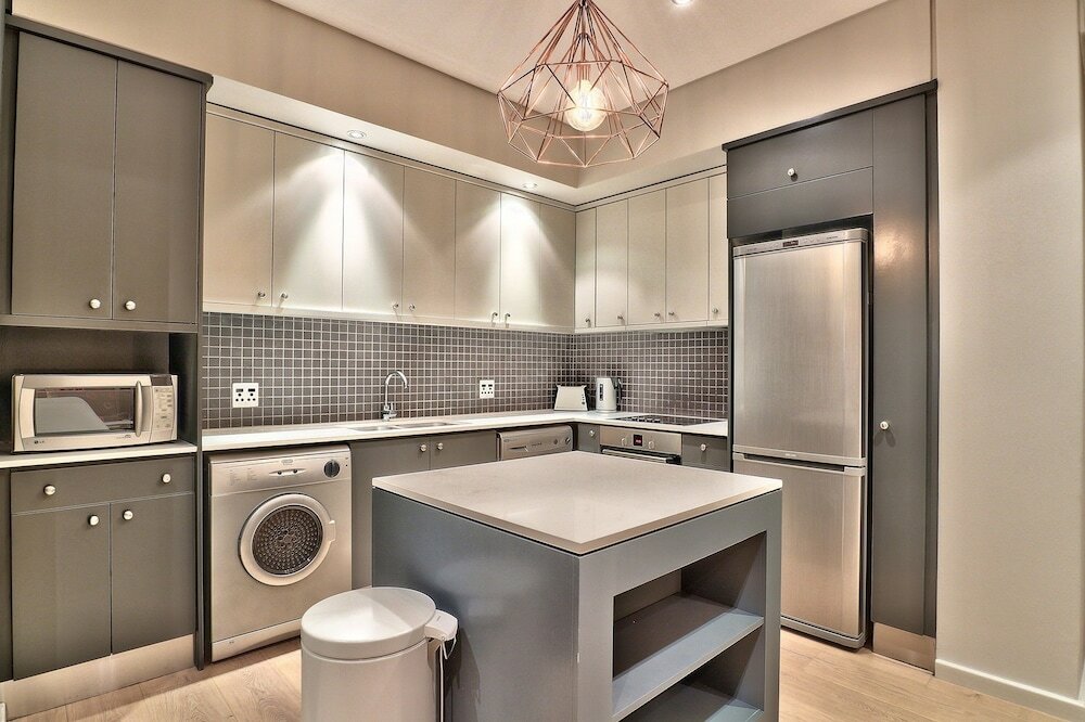 Фото 1008 Cartwrights Corner