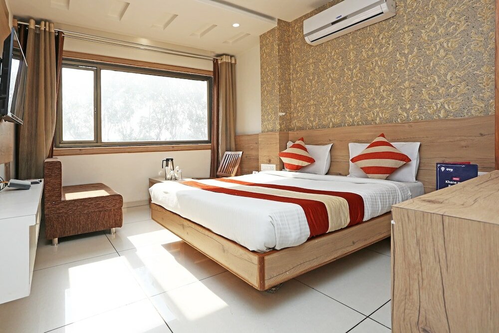 Фото Oyo Bho034 Hotel Ashirwad Regency