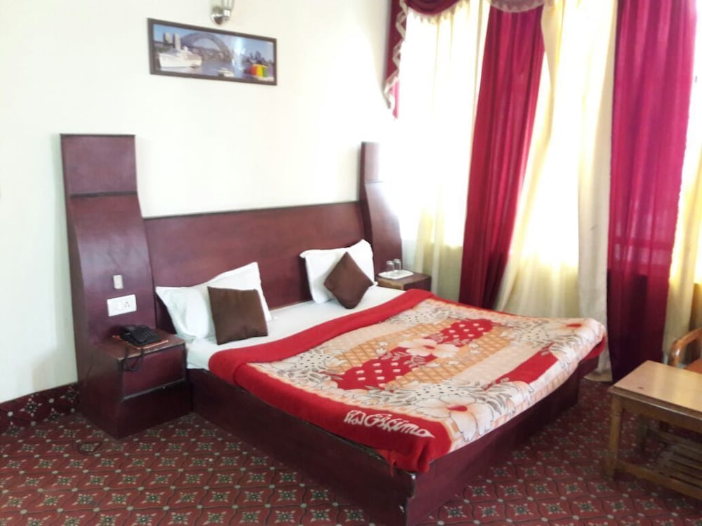 Фото Aj International