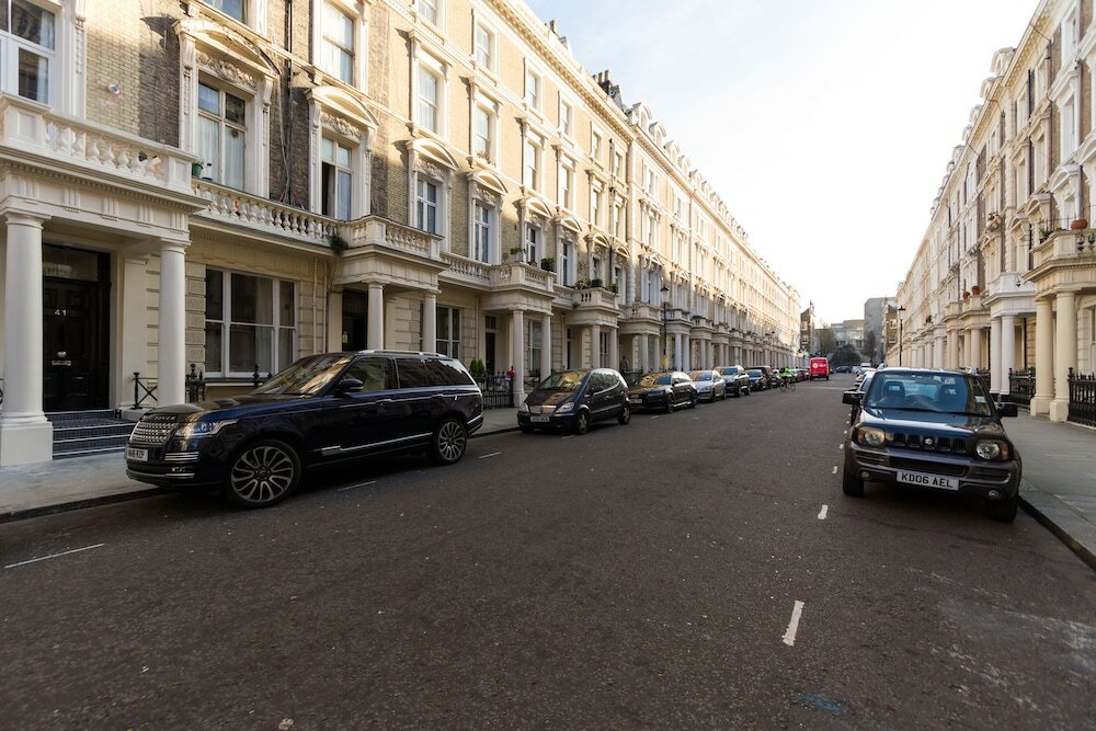 Фото 1 Palace Gardens