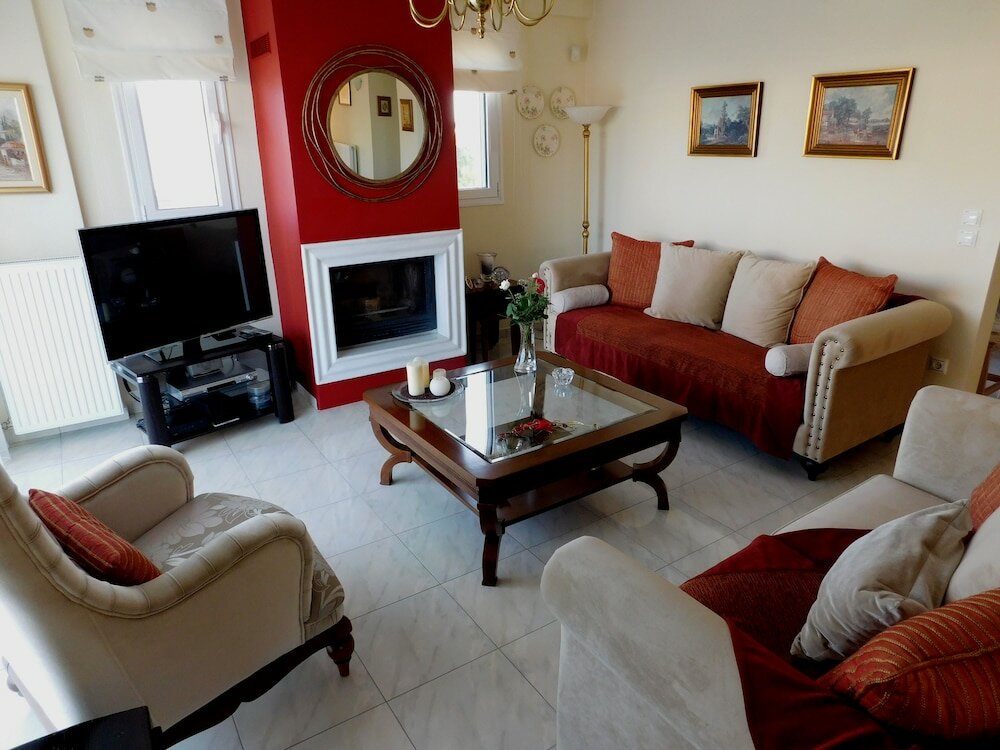 Фото Helen's Villa