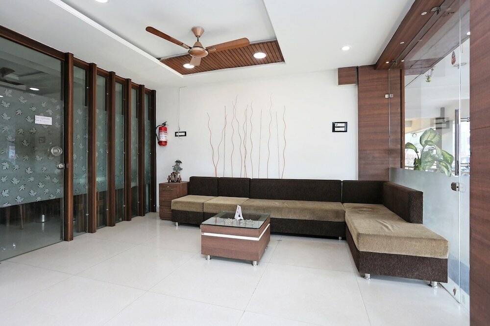 Фото Oyo Bho034 Hotel Ashirwad Regency