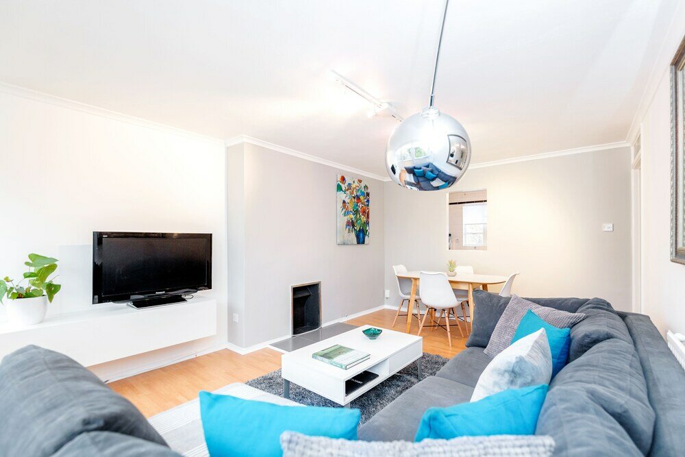 Фото Holland Park Heights by BaseToGo