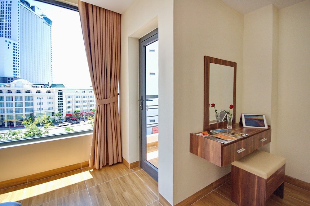 Фото Harvey Hotel & Apartments