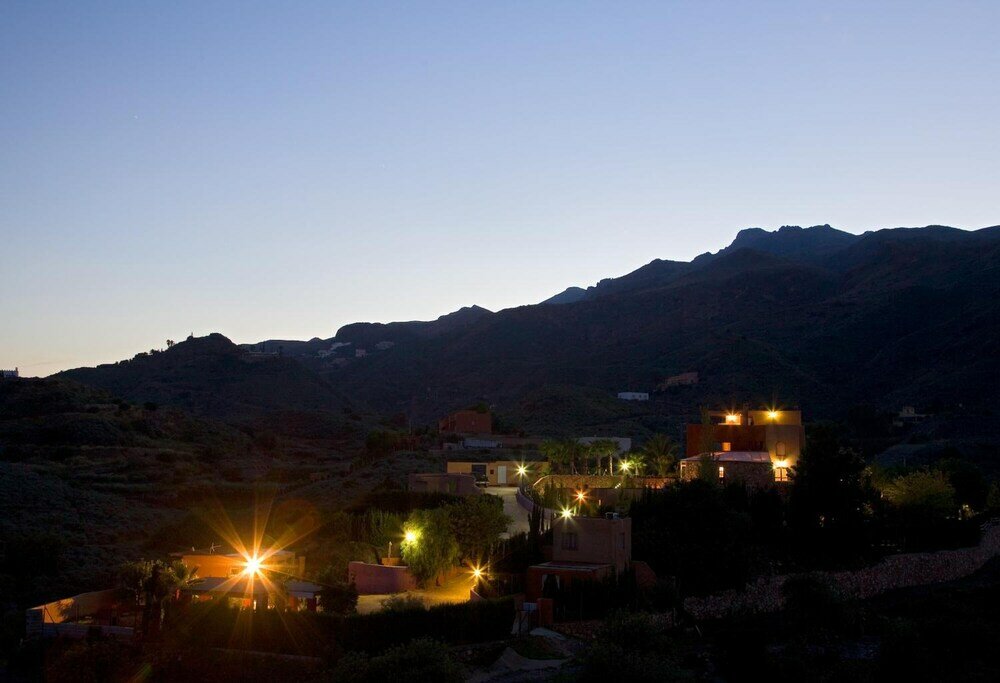 Фото Cortijo de la Media Luna