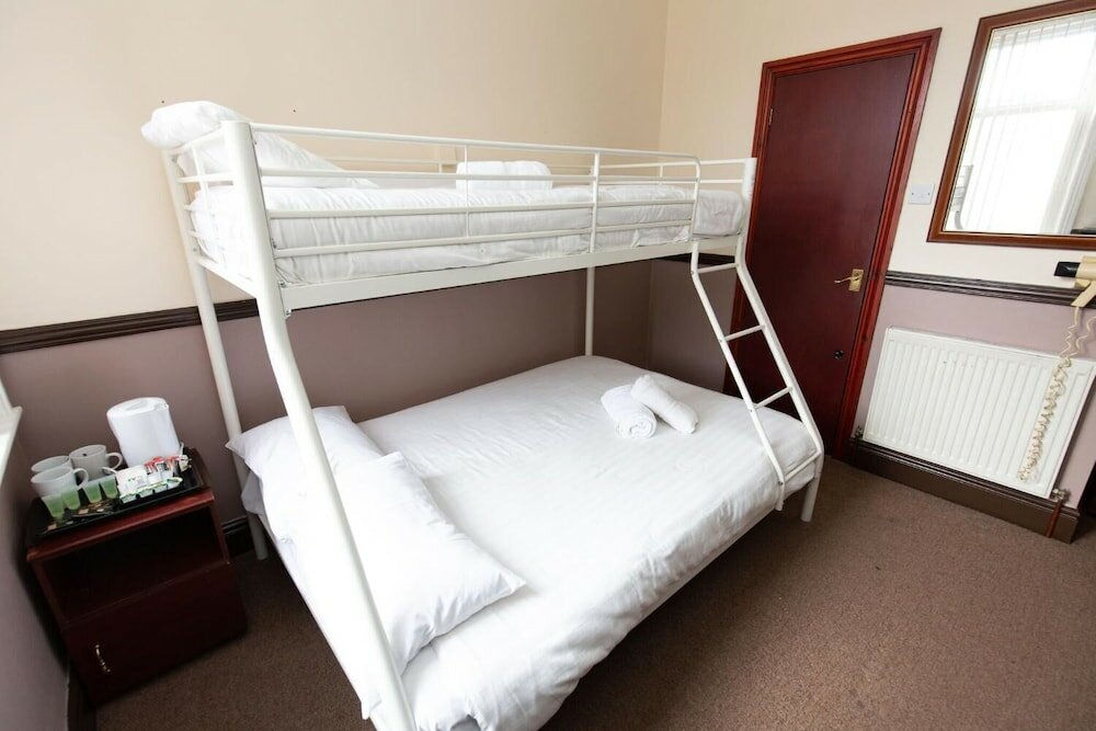 Фото The Riviera Hotel